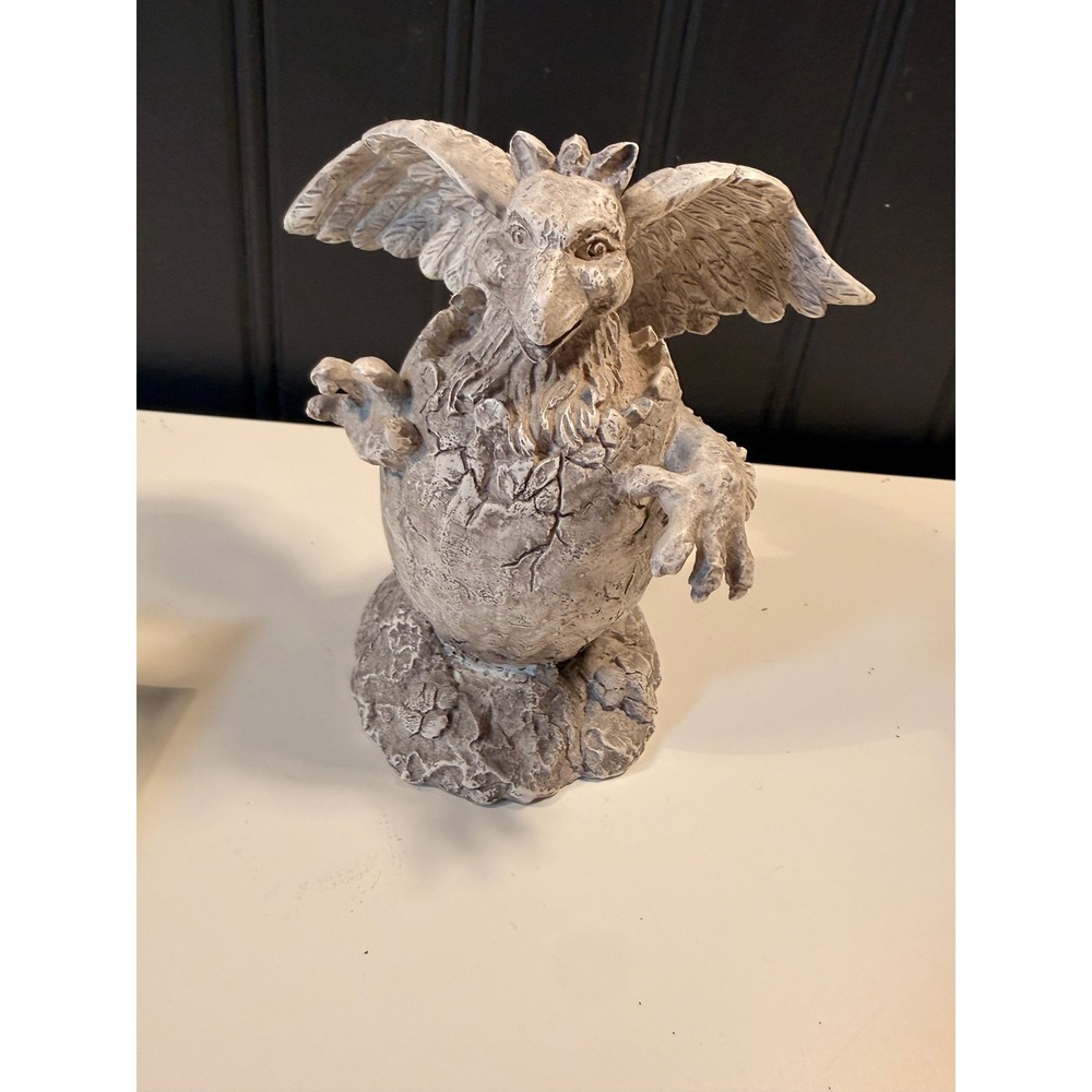 Vintage 1996 Papel Freelance Gargoyle Collection Hatching Egg Figurine L53861